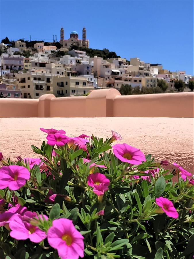 My Little Suites Ermoupoli Exterior photo