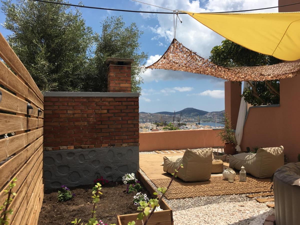 My Little Suites Ermoupoli Exterior photo
